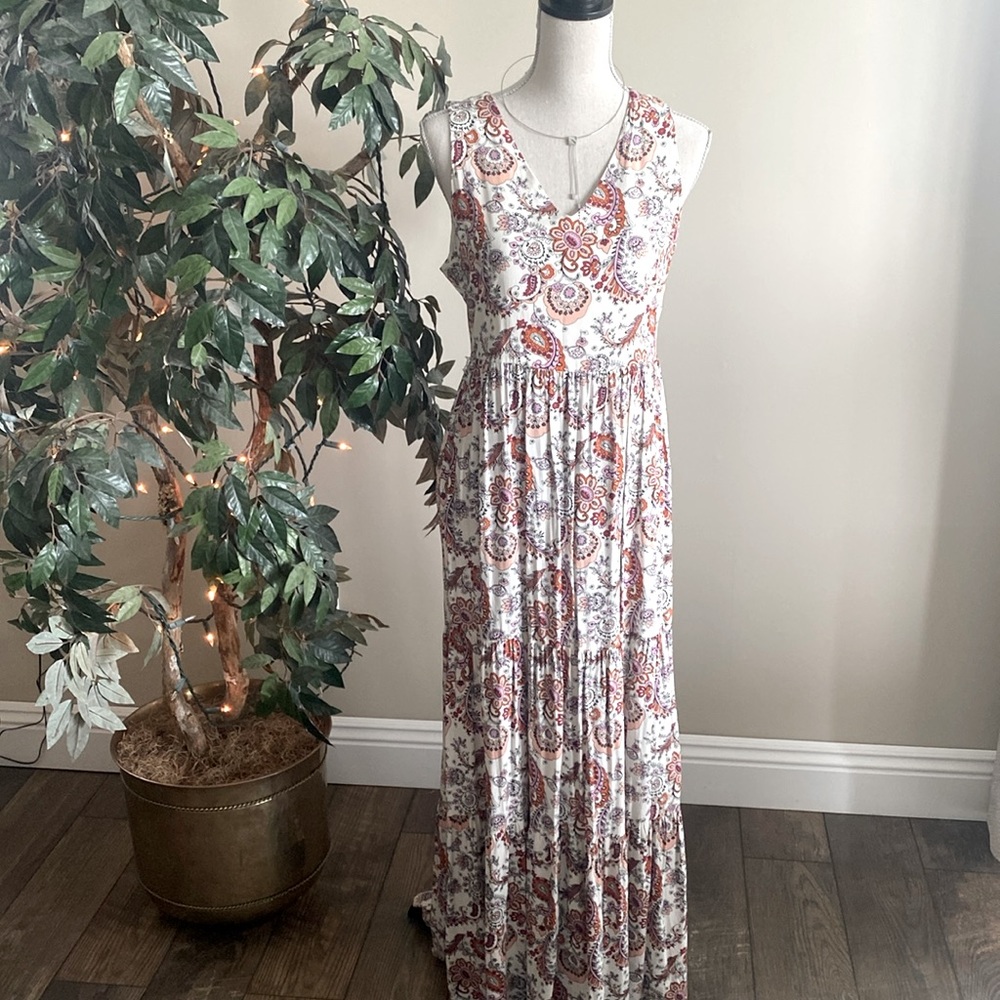 Rachel Zoe Bohemian Floral Print Ruffle
Hem Maxi Dress Size 8